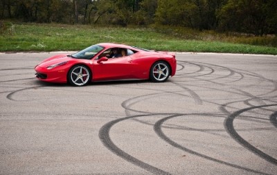 Ferrari458_47_jpg_900x900_q100.jpg