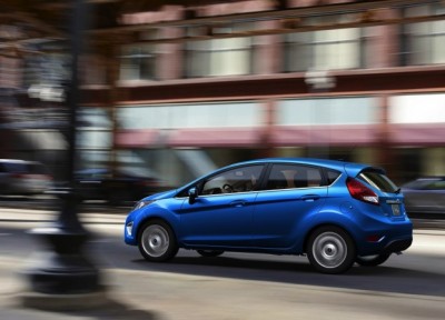 FordFiestaRearAngleInMotion-623x449.jpg