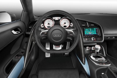 2011_audi_r8_gt_spyder_7.jpg