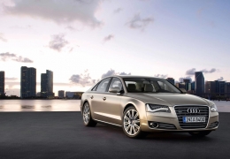 2013_audi_a8_front_view__medium.jpg