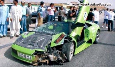 lamborghini_murcielago_crash_dubai.h5529w0r1j404wgksc00g848.a5fuq7lrqzkgc0ccw4ss08gso.th.jpeg