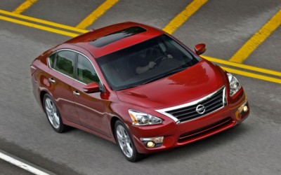 2013_Altima_Sedan_Front.jpg