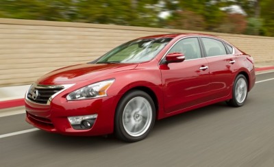 2013_Altima_Sedan_Speed-623x380.jpg