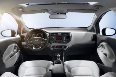 New-2012-Kia-Rio-hatchback-interior-623x415.jpg