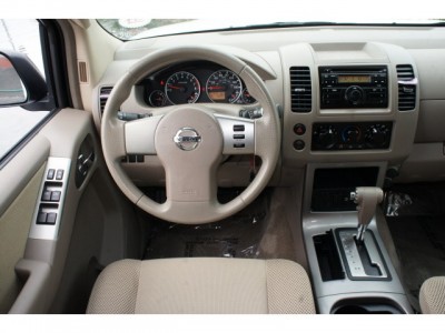 Nissan Pathfinder...6.jpg