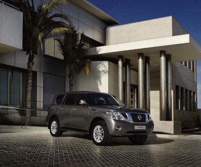 2010_nissan_patrol_5.jpg