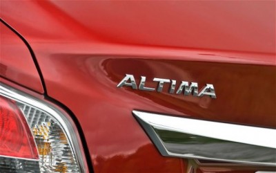 2013_Altima_Sedan_Trunk_Lid-623x389.jpg