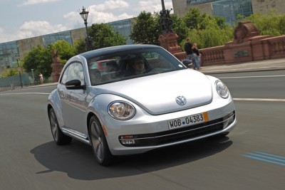 2012-VW-Beetle-9.jpg